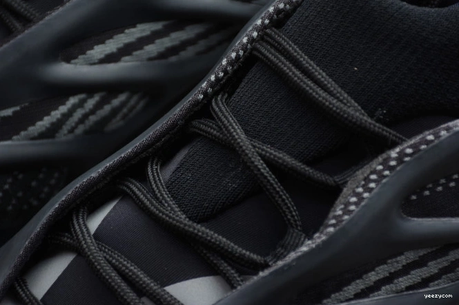 Adidas 700 H67799 Black Yeezy Boost V3 0815